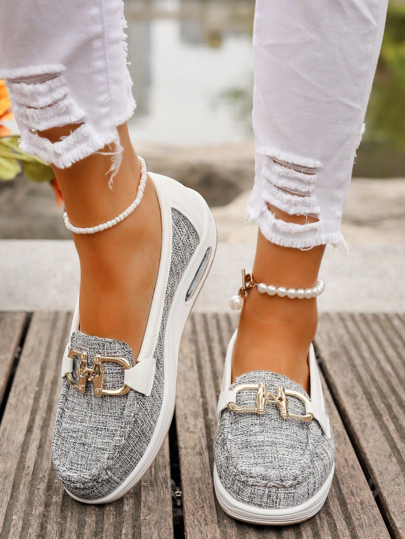 Gris / 43